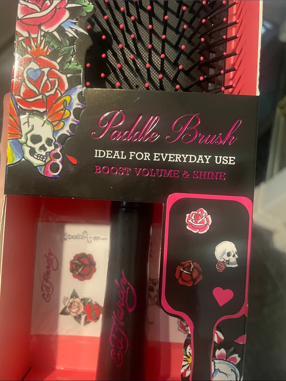 Ed Hardy Paddle Brush - Picture 3 of 5